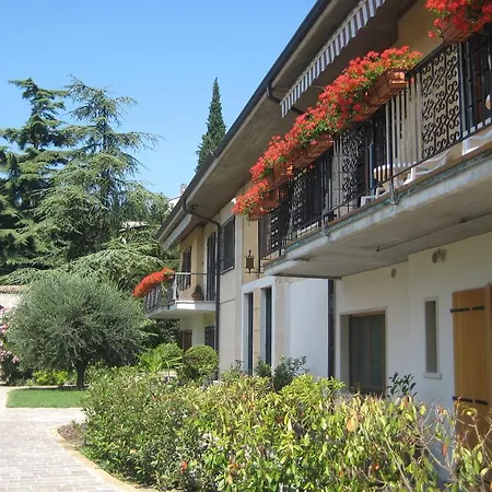 Residenza Fontana Del Ferro Guest house