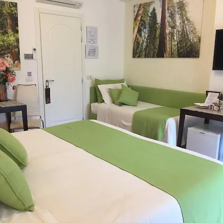 Residenza Fontana Del Ferro Guest house 2*