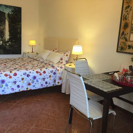 Residenza Fontana Del Ferro 2* ורונה